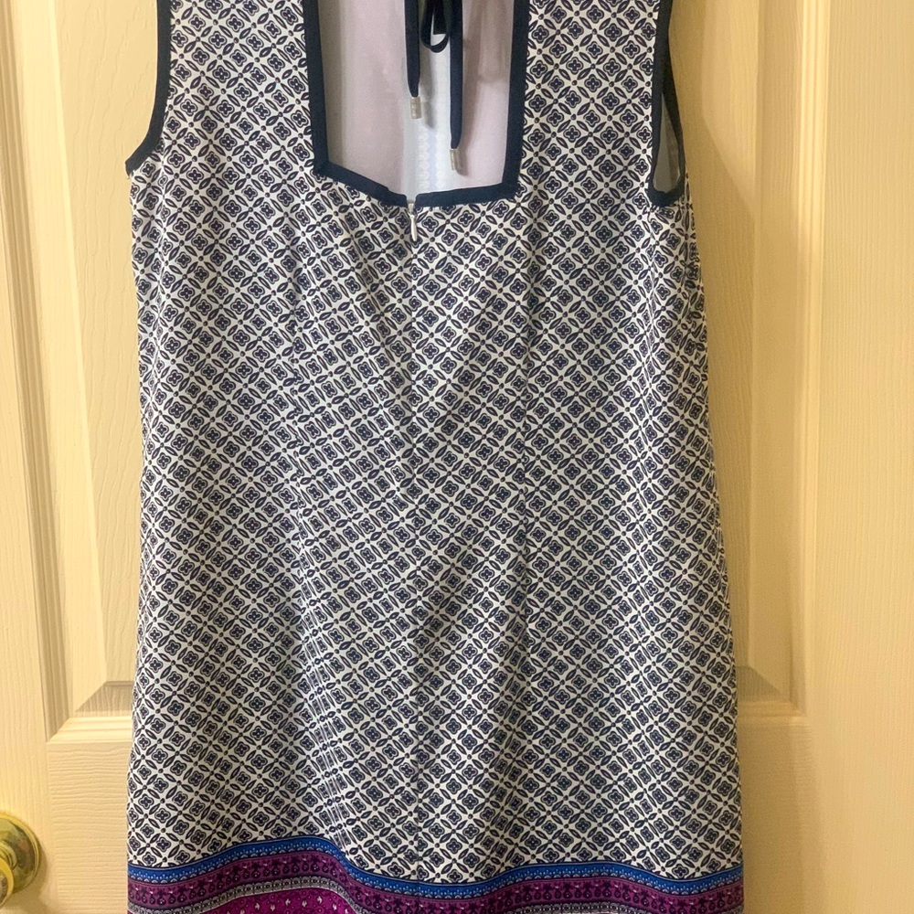 Women’s dress